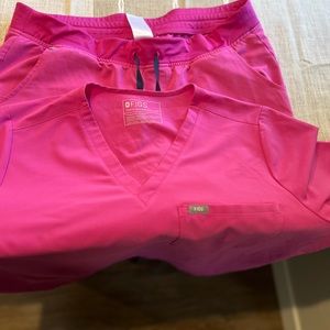 Figs 2xl scrubs set pink